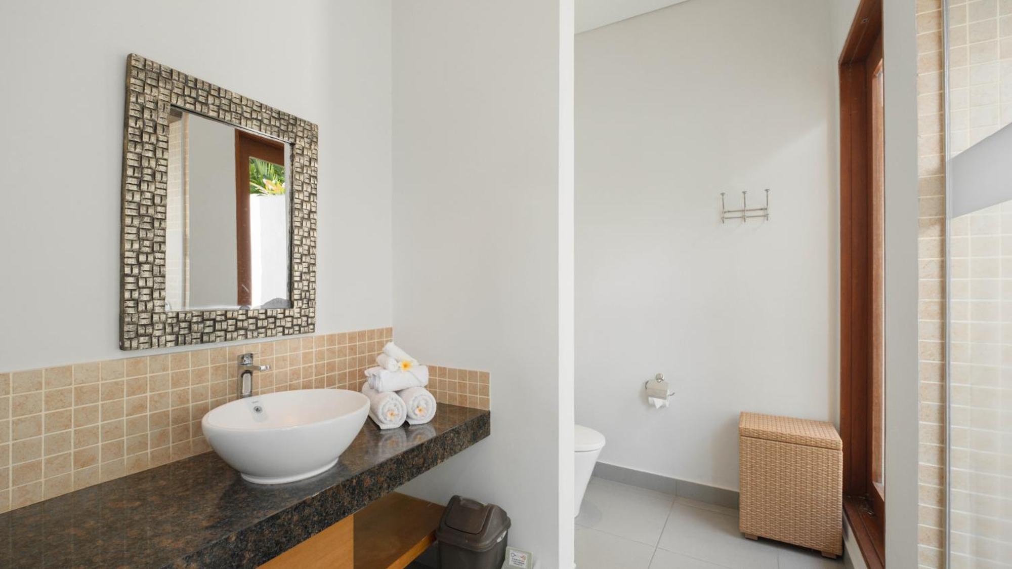 Villa Yenian By Villa Finder Canggu Εξωτερικό φωτογραφία
