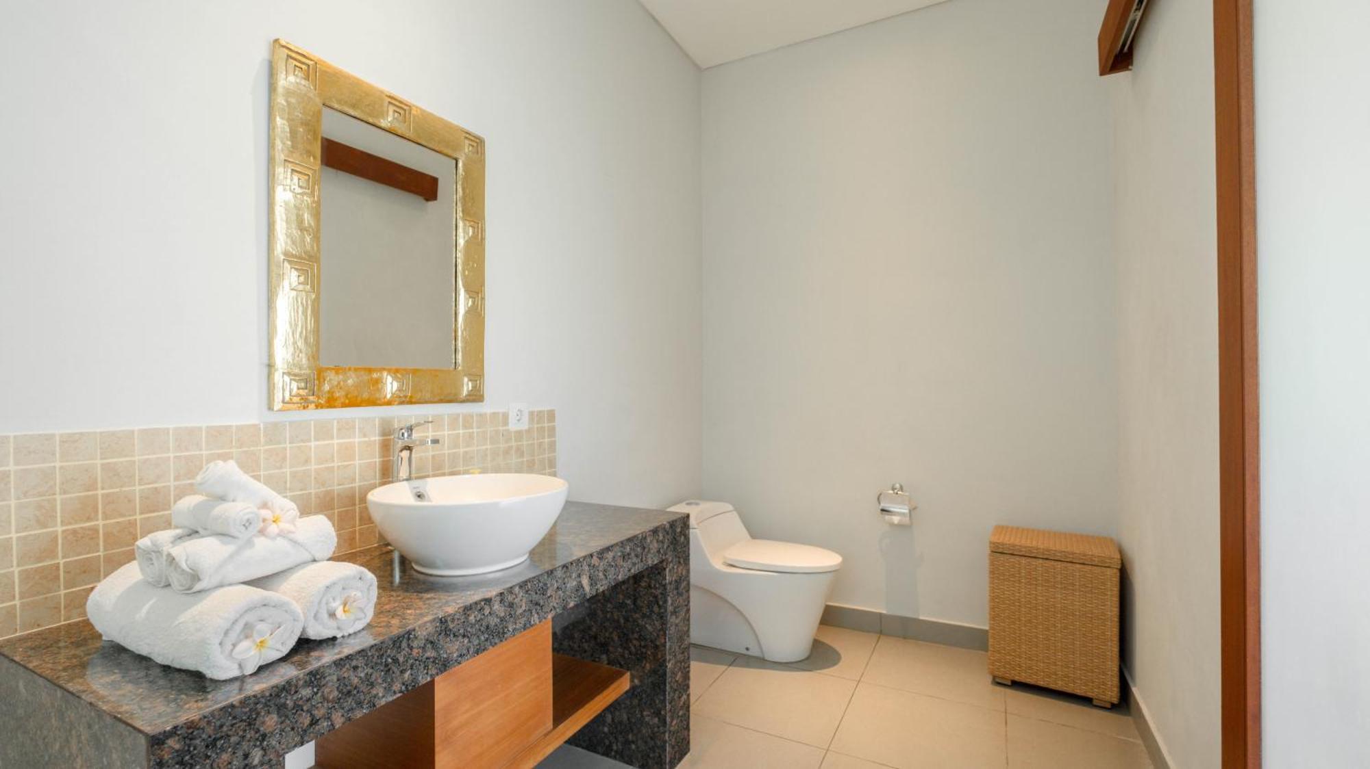 Villa Yenian By Villa Finder Canggu Εξωτερικό φωτογραφία