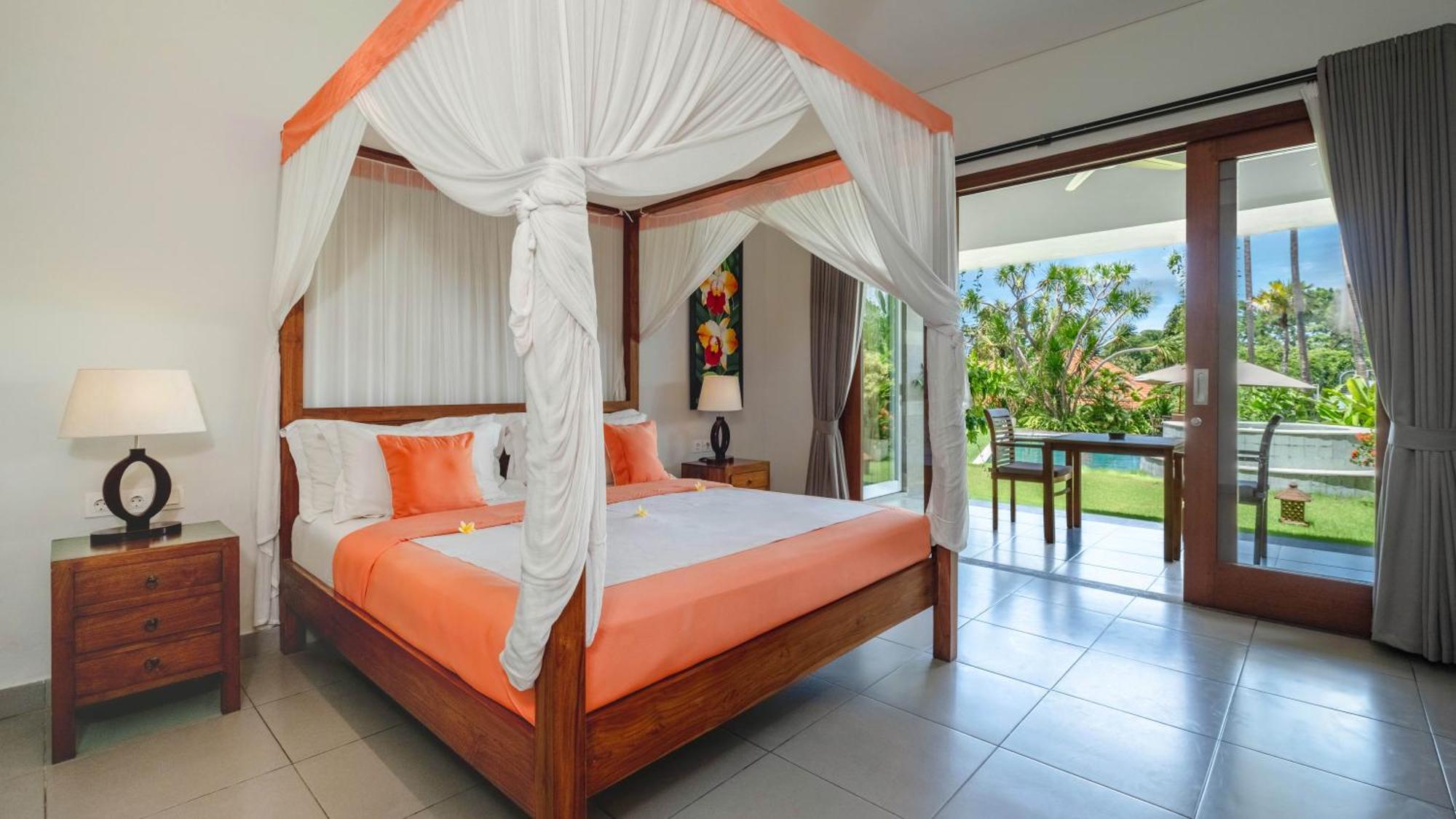 Villa Yenian By Villa Finder Canggu Εξωτερικό φωτογραφία