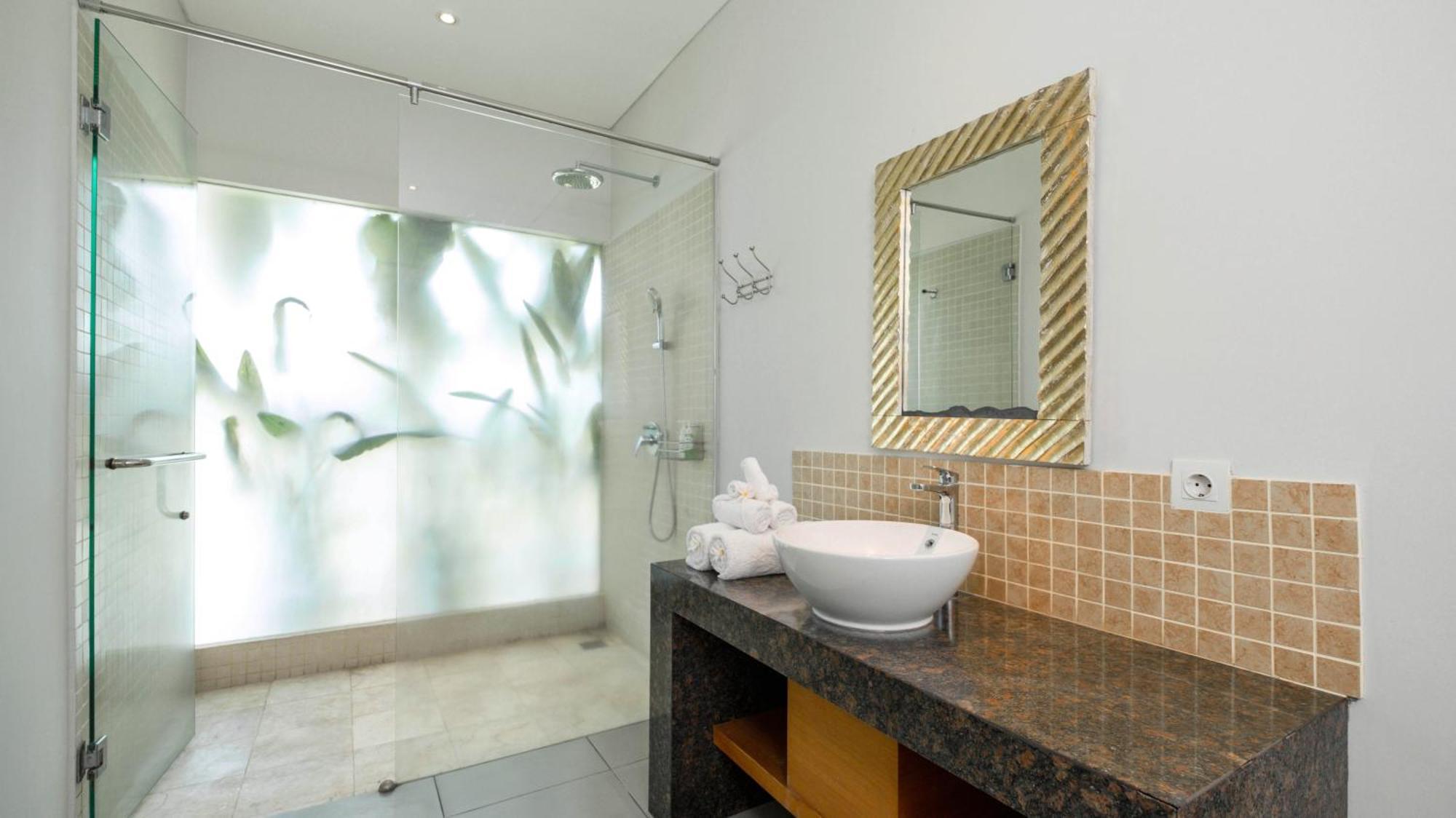 Villa Yenian By Villa Finder Canggu Εξωτερικό φωτογραφία
