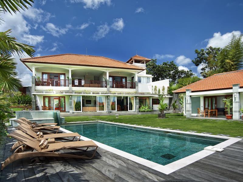Villa Yenian By Villa Finder Canggu Εξωτερικό φωτογραφία