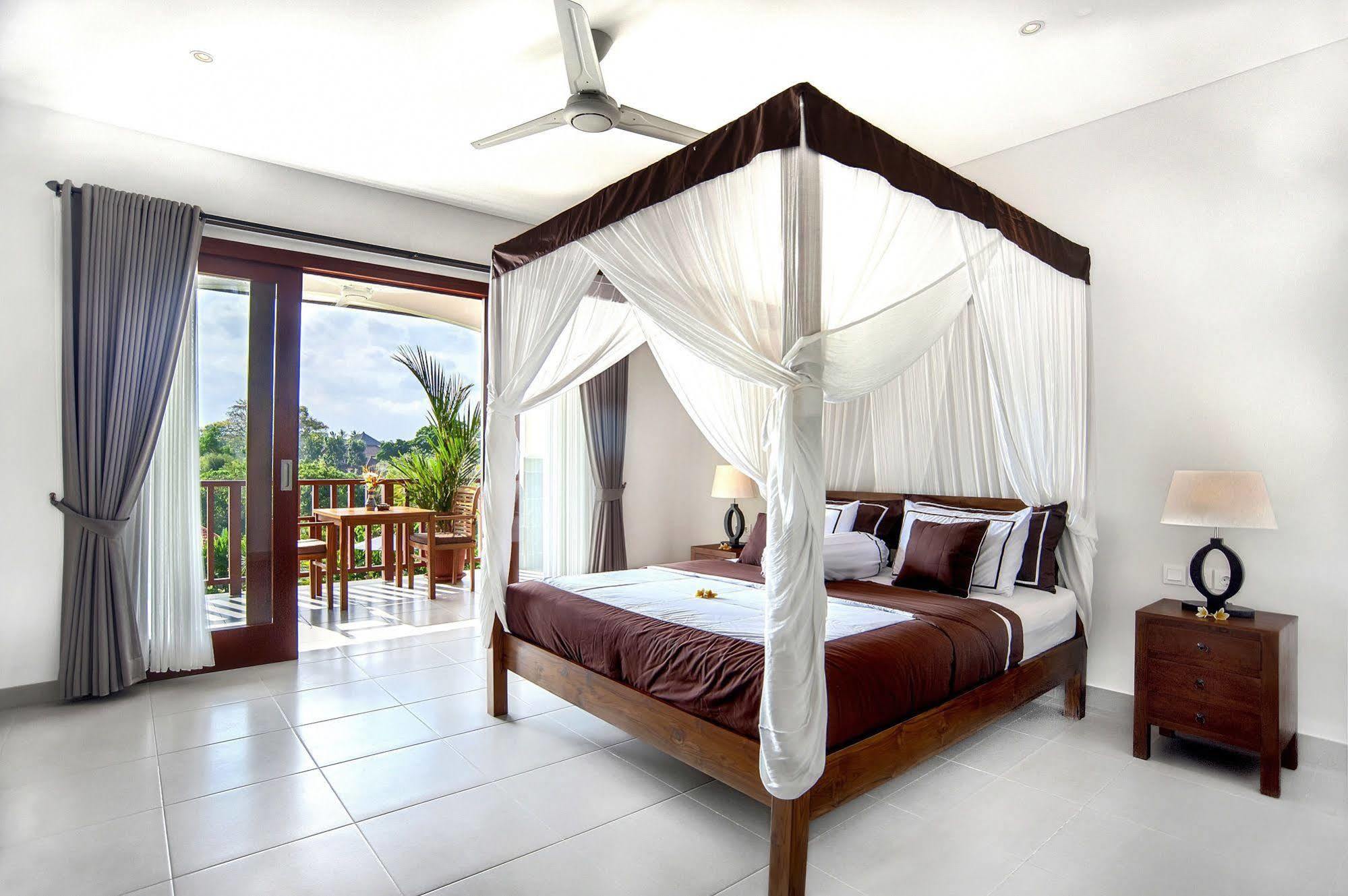Villa Yenian By Villa Finder Canggu Εξωτερικό φωτογραφία