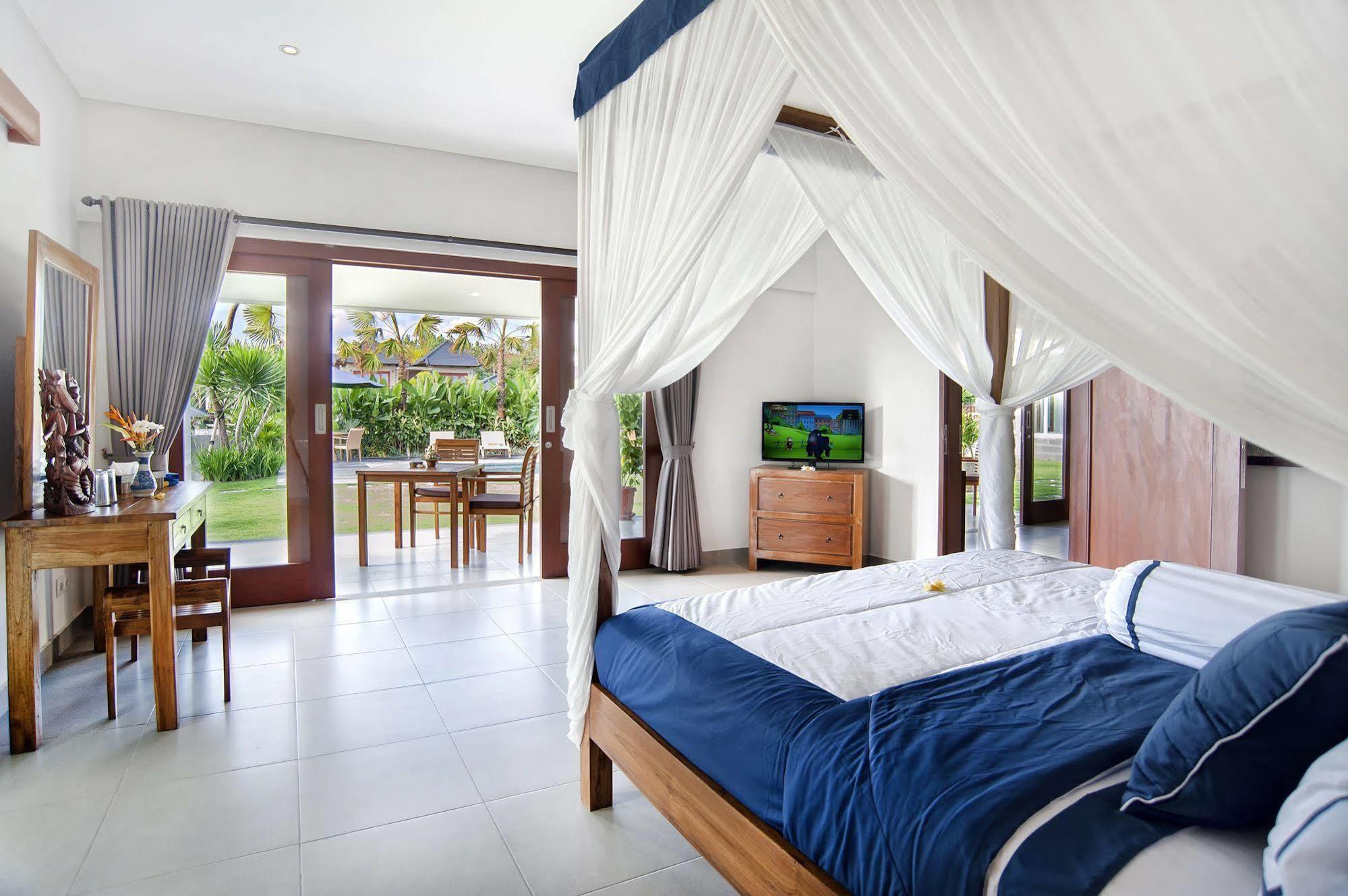 Villa Yenian By Villa Finder Canggu Εξωτερικό φωτογραφία
